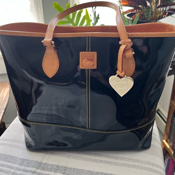 DOONEY & BOURKE PURSE
